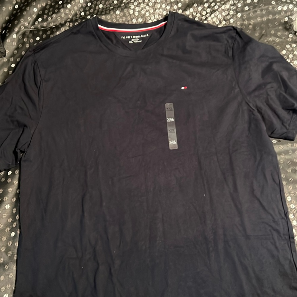 Men’s Tommy Hilfiger Tshirt - NEW WITH TAGS